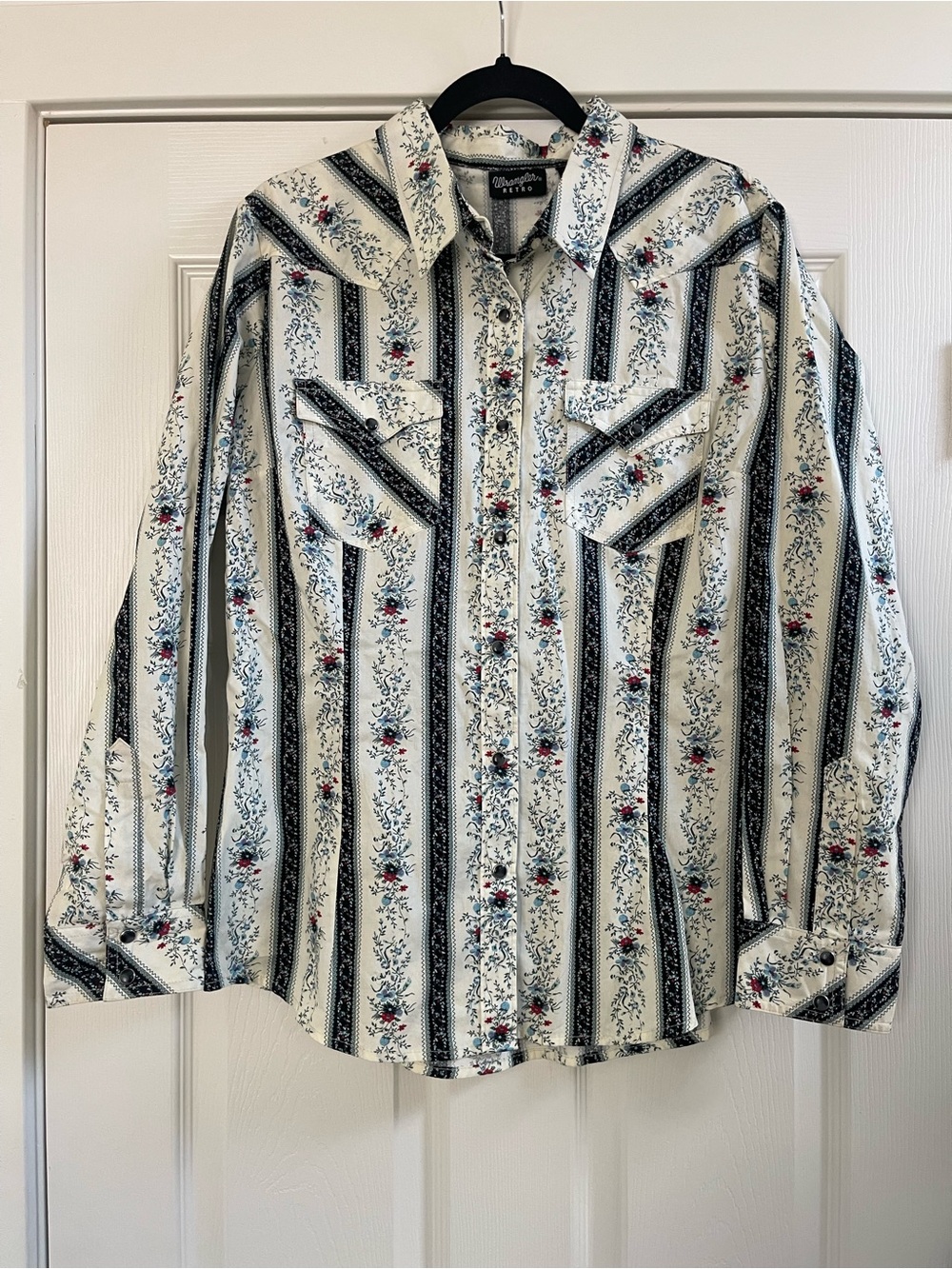 Women’s Wrangler Retro Floral & Vertical Stripe Pearl Snap Western Shirt Size L